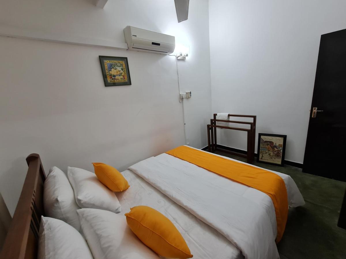 Hello Kandy Homestay Exterior photo